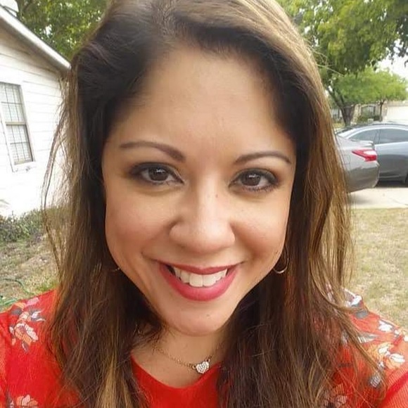 Meet your Posher, Diana - Picture 1 of 1